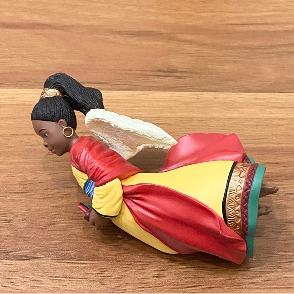 Vintage 1996 A Celebration of Angels Series African American Angel Ornament - Picture 10 of 12